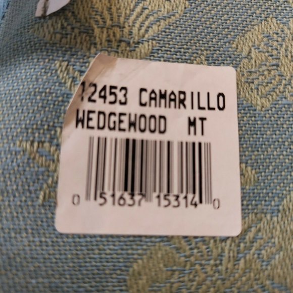 Cream Blue Green canvas floral Reversible Rectangle 19.5x13.5 Placemats Set of 4 - Picture 7 of 10